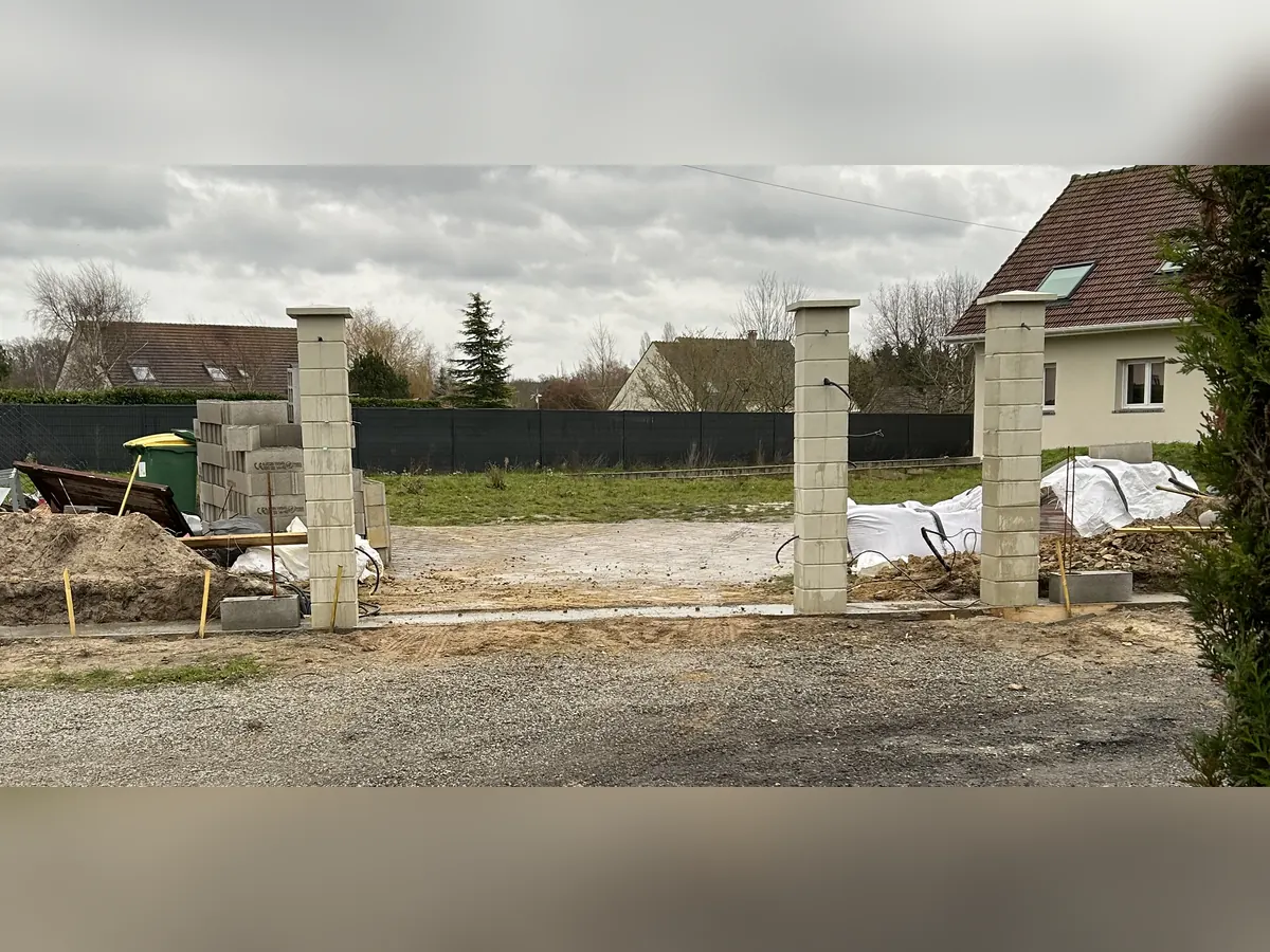 Portail coulissant avant les travaux