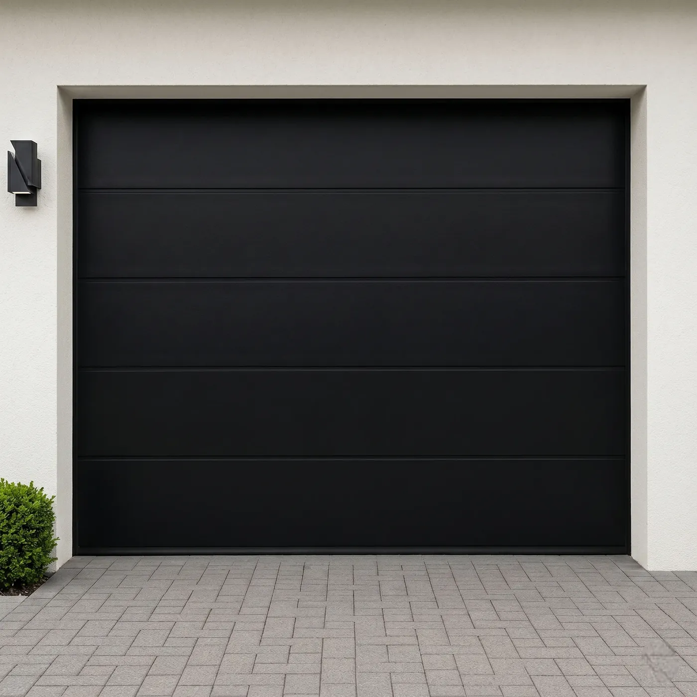 Porte de garage sectionnelle noire